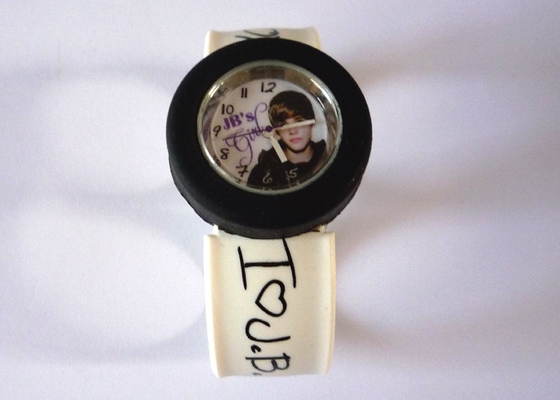 Relógios de pulseira de tapa de Silicone branco 1 ATM personalizada logotipo e texto para jovens e crianças